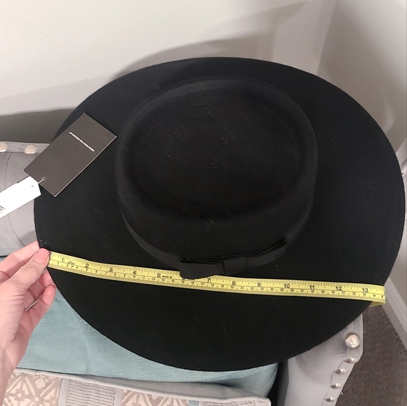 Nine West Black Suede Wide Brim Hat w/ Bow Detail, One Size, NWT! MSRP $98 - Picture 4 of 4